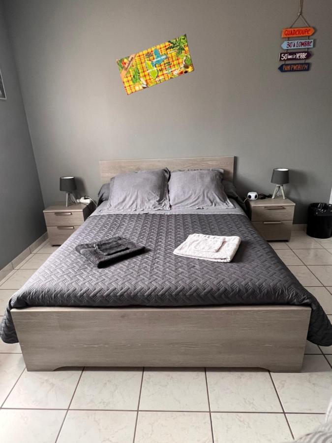 Chambres D'Hotes Chez Florence Montmerle-sur-Saone Exterior photo