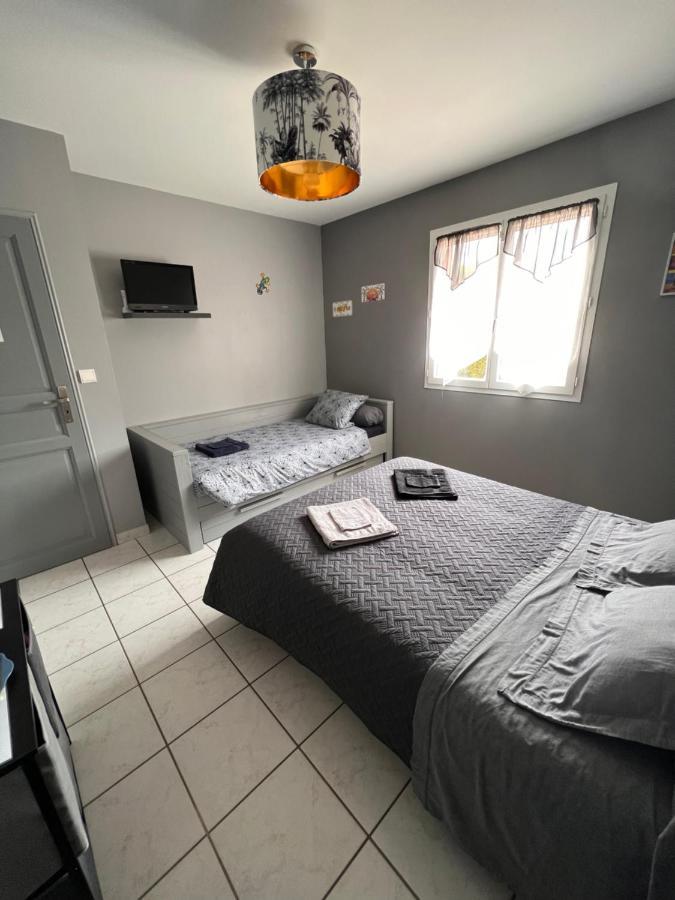 Chambres D'Hotes Chez Florence Montmerle-sur-Saone Exterior photo