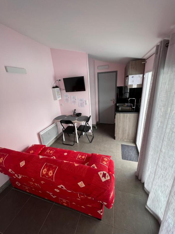 Chambres D'Hotes Chez Florence Montmerle-sur-Saone Exterior photo