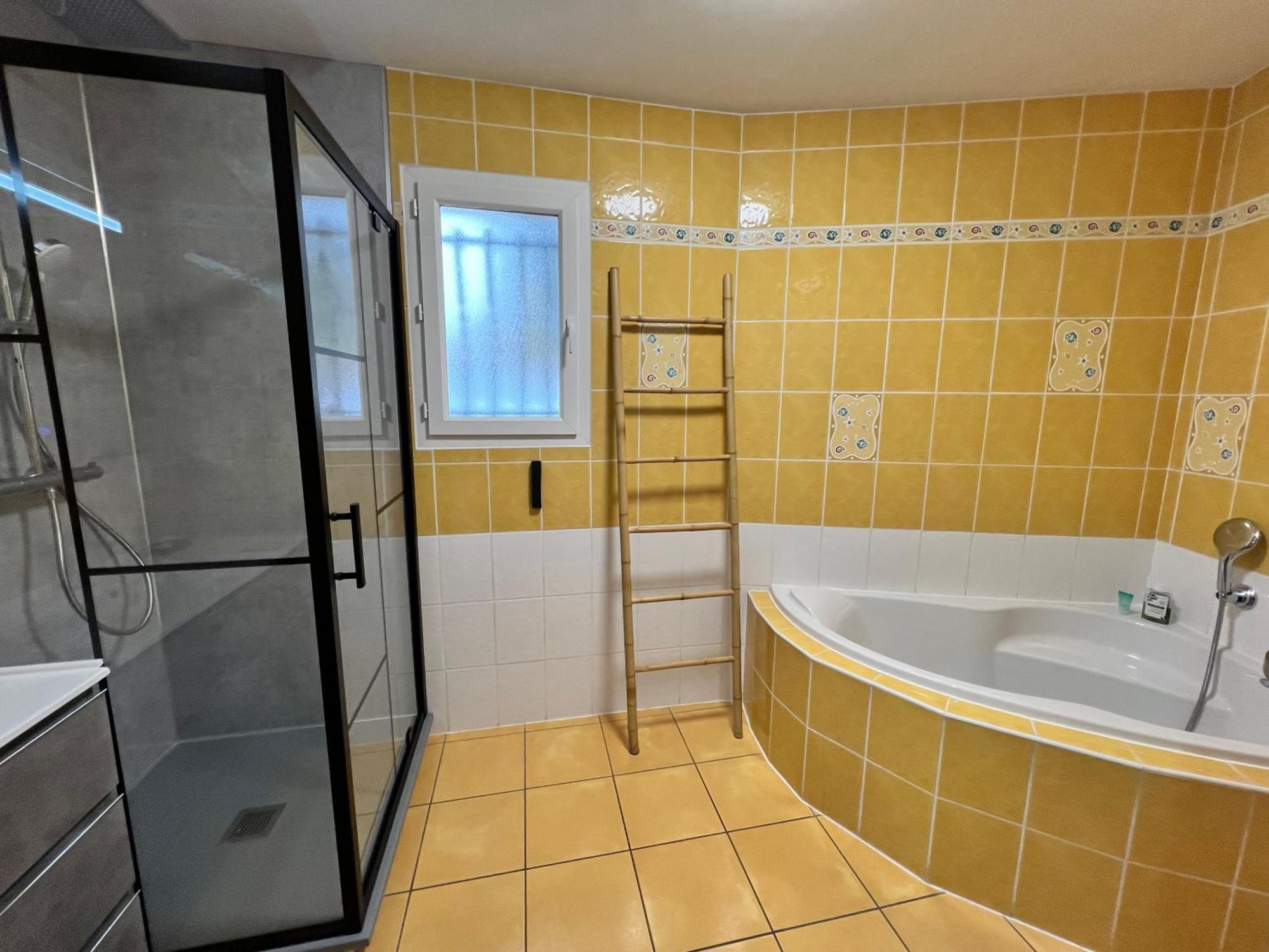Chambres D'Hotes Chez Florence Montmerle-sur-Saone Exterior photo